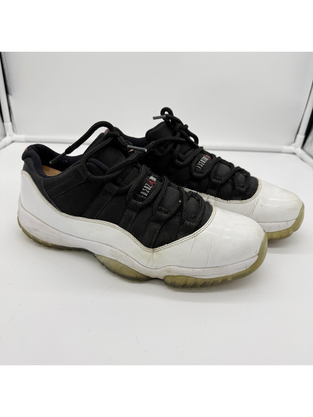 Nike Air Jordan XI 11 Retro Low Reverse Concord Tuxedo Size8 Sneakers 528895-110